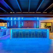 BEACH RESORT LAS VEGAS ESTATE w/SOUTH BEACH VIBE