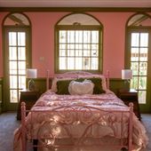 Dreamy Vintage Downtown House